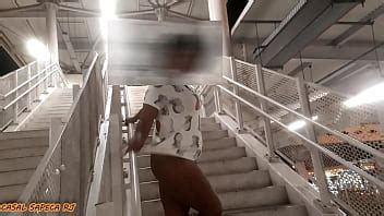 MOSTRANDO MI PERRA A LOS QUE PASABAN EN LA ESTACION BRT EN BARRA DA TIJUCA XVIDEOS