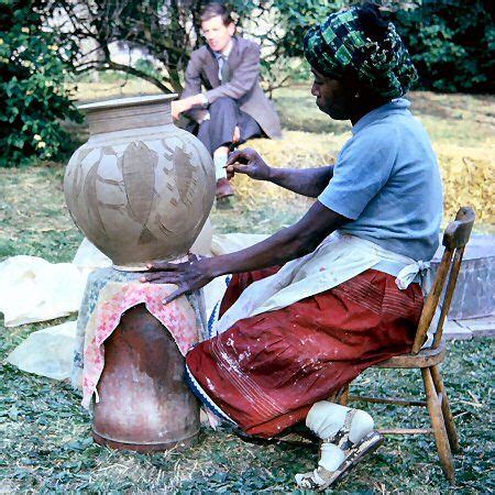 Ladi Kwali Demonstrating At Winchcombe In 1962 Outdoor Pottery