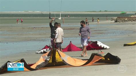 Vídeo Praias do Grande Recife ficam cheias no primeiro fim de semana