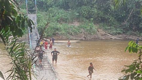 Kronologi Ambruknya Jembatan Gantung Di Sekadau Tribunpontianak Co Id