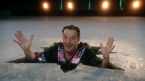 Gerard Joling Zakt Keihard Door Het Ijs YouTube