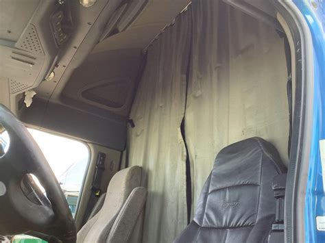 2013 Freightliner Cascadia Interior Curtain For Sale Des Moines Ia