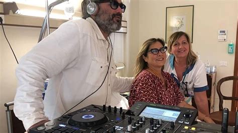 Romina Power Ricoverata D Urgenza In Ospedale Mediaset Infinity