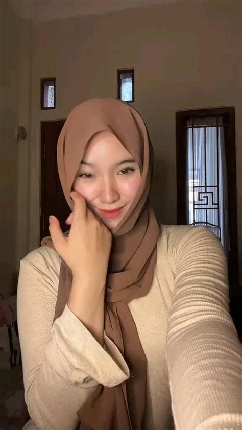 Pin By Pesona Hijabers On Pin Buatan Anda In Pretty Girl Dresses