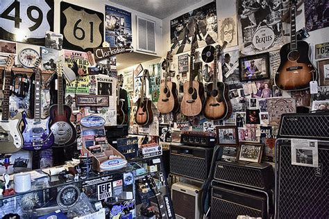 Crossroads Music Store Photograph by Steve Archbold