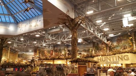 Bass Pro Shops Officially Open In Dieppe 98 1 Charlotte Fm