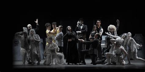 La Famiglia Addams Mantova Teatro