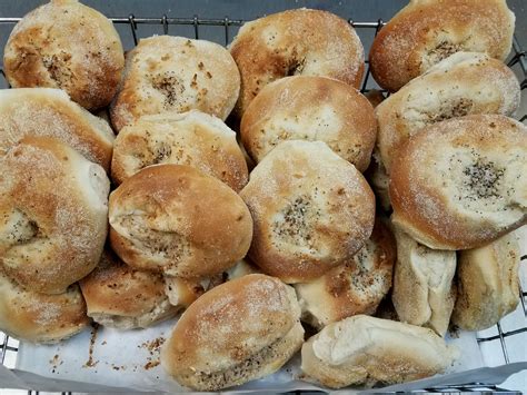 biali - Bagels n' Cream