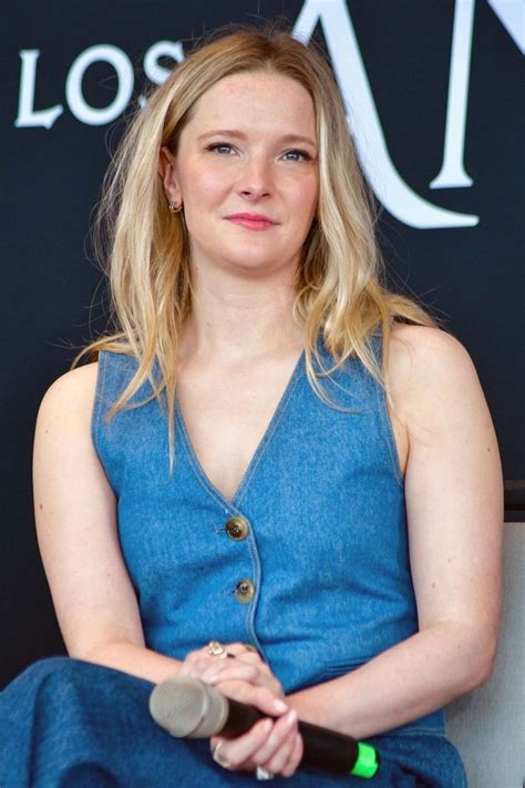 Morfydd Clark 💛 | Blonde women, Celebrities female, Beautiful girls pics
