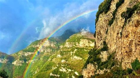 Agerola La Bellezza Del Doppio Arcobaleno Che Illumina Il Sentiero