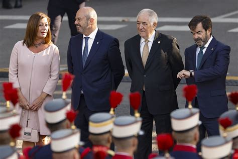 La Presidenta Del Congreso Francina Armengol El Presidente Del Senado