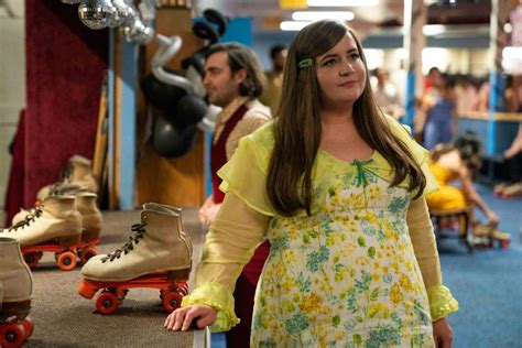 Shrill Season 2 Review Spoiler Free Den Of Geek