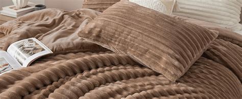 Bedsure Fluffy Comforter Set Queen Super Soft Faux Fur