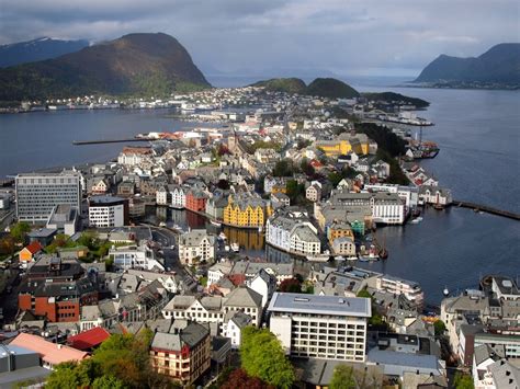 4 Things to Do on Your First Visit to Alesund, Norway