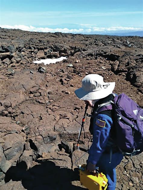 Volcano Watch Tracking Down Mauna Loas Carbon Dioxide Hawaii