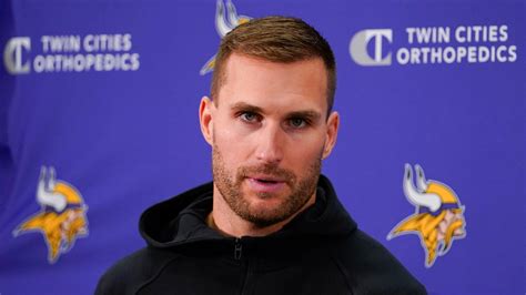 Kirk Cousins Dubbed ‘coolest Qb In The Nfl’ After Vikings Star Dances Topless On Plane Home From