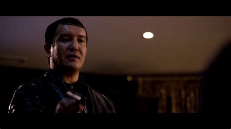 Саян убивает Жана. Рэкетир 2 (2015) (HD) - YouTube