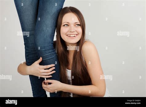 Niñas Pies Bonitos Fotografías E Imágenes De Alta Resolución Alamy