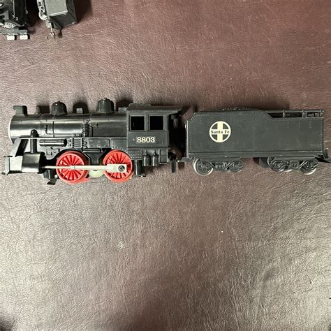 Vintage O Scale Lionel 8803 Steam Locomotive And Santa Fe Tender Car EBay