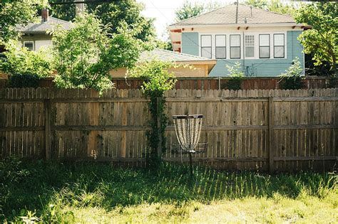 Who Owns The Fence Between Two Properties In Texas