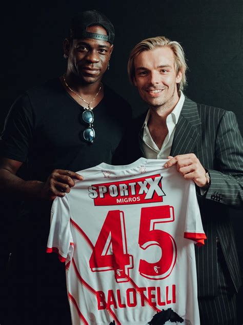 Football Mario Balotelli Au Fc Sion Cest Fait Le Matin