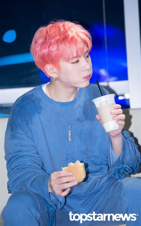 [hd포토] 몬스타엑스 Monsta X 기현 ‘빵빵한 먹이주머니’ 조슬기 기자 톱스타뉴스