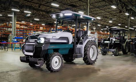 fully electric autonomous monarch tractor mk   commercially