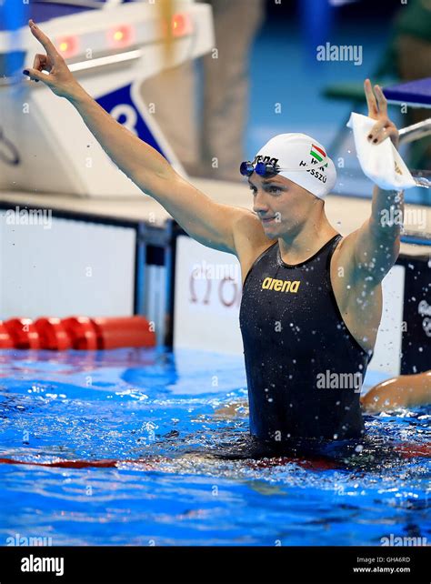 Hungary S Katinka Hosszu Celebrates Winning Gold In The Women S 100m Backstroke At The Olympic