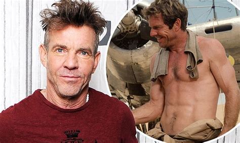 Dennis Quaid Stays In Shape With Cycling And Yoga Daily Mail Online