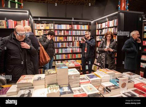 Inaugurazione Della Nuova Sede Della Libreria Luxemburg In Galleria