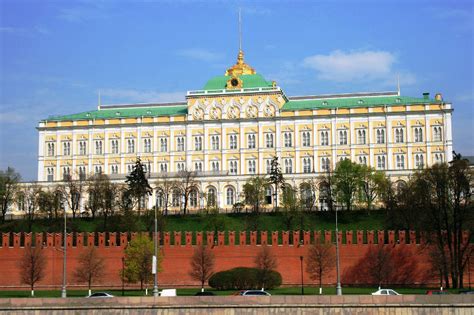 The Grand Kremlin Palace in Moscow - notable facts and location ...