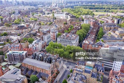 Sloane Square Tube Station Photos and Premium High Res Pictures - Getty Images