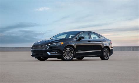 Ford Fusion Energi Hybrid Review The Plug In Fusion Goes Upscale