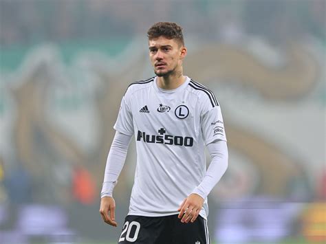 Legia Warszawa pogrążona w kryzysie Ekspert otwarcie o szansach