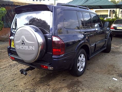 NairobiMail: MITSUBISHI PAJERO DIESEL 2005 BLUE