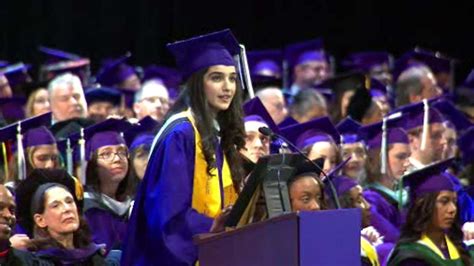 Extraordinary women graduate and inspire at Hunter College ceremony in ...