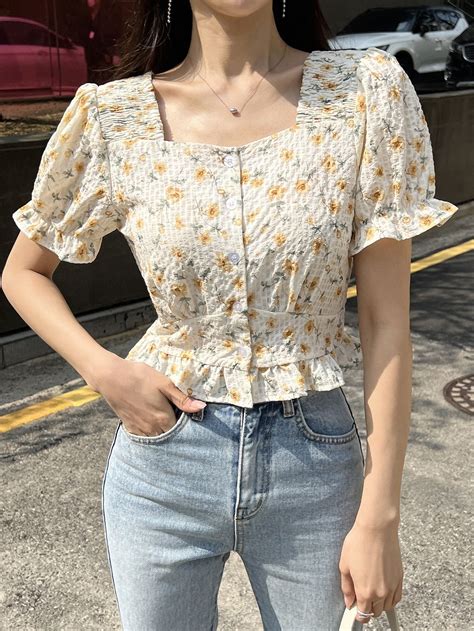 Floral Print Shirred Square Neck Blouse