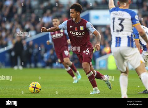 Boubacar Kamara In Action For Aston Villa At The Amex Stadium Stock