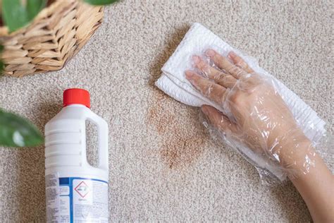 How To Properly Use Dry Cleaning Solvent