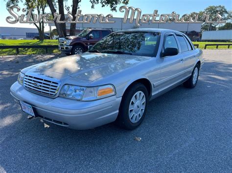 2006 Ford Crown Victoria Silverstone Motorcars