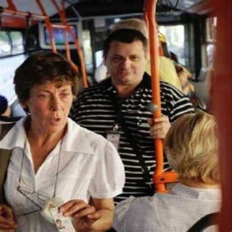 Stiri Directe Mergeam Aseara In Autobuz Mi Am Luat Bilet Mi Am Pus