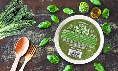 Trader Joes Vegan Pesto • Vegan Showoff