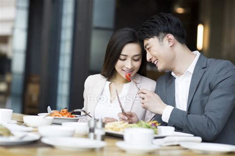 What To Know About Dating A Chinese Man Telegraph