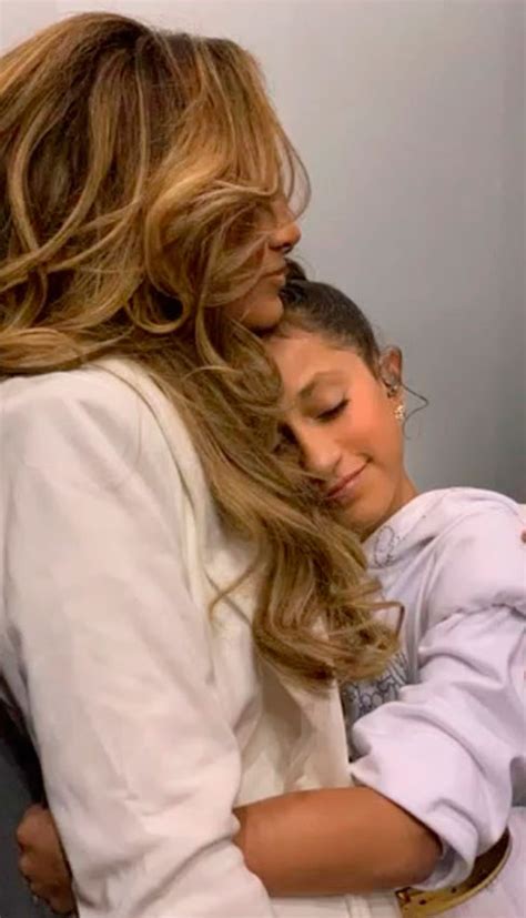 El Descanso De Las Campeonas Jennifer Lopez Y Su Hija Emme D A De