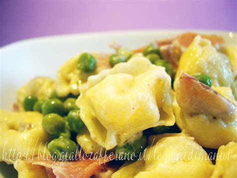 Tortellini Alla Panna Con Piselli Prosciutto E Funghi Ricetta Saporita