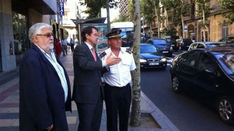 El doble sentido en la calle María Auxiliadora de Salamanca se