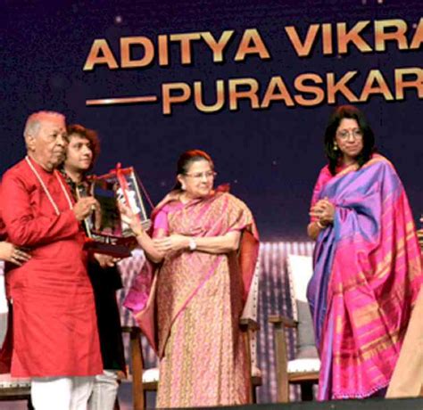 Flute maestro Pt. Hariprasad Chaurasia conferred top Birla Award