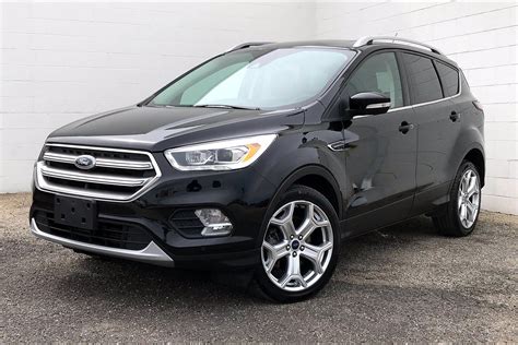 Pre Owned Ford Escape Titanium Wd D Sport Utility In Morton