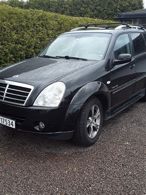 Bruktbil Til Salgs Ssangyong Rexton Svart Hk Suv