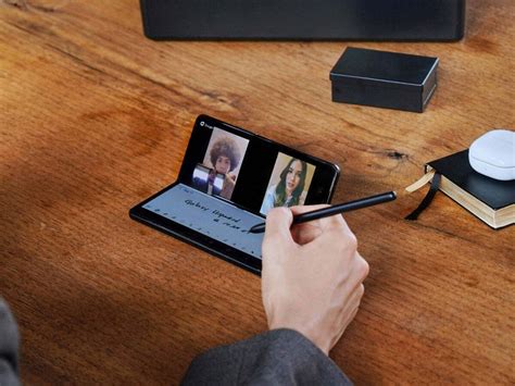 Samsung S Pen Fold Edition Smartphone Stylus Has A Retractable Pro Tip